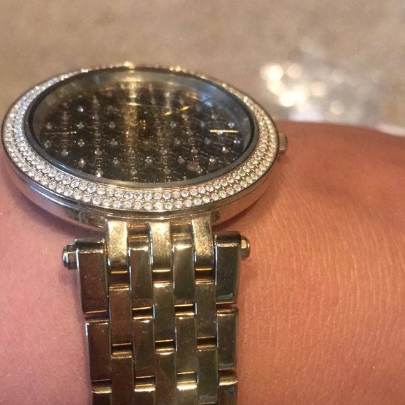 Gold Michael Kors watch - Picture 4 of 7